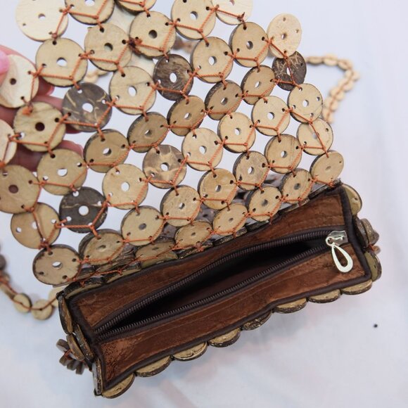 Rare Vintage Handcrafted Daisy Life Coconut Shell Beaded Bag With Floral Design - Picture 4 of 6